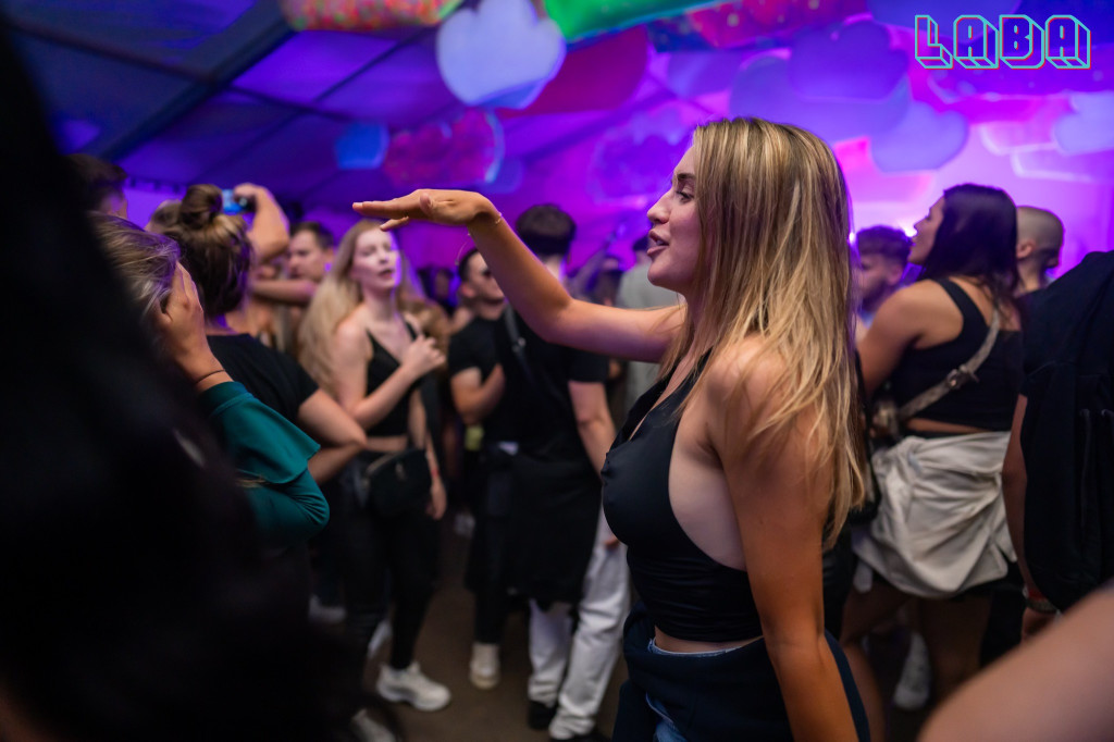 Laba pękała w szwach!