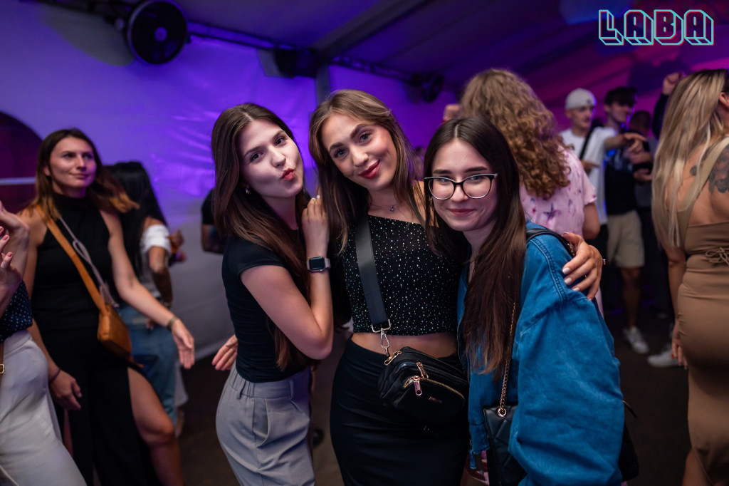 Laba pękała w szwach!