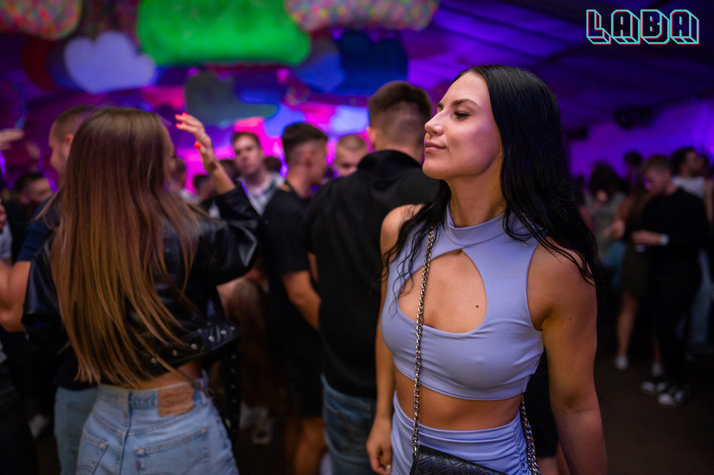 Laba pękała w szwach!