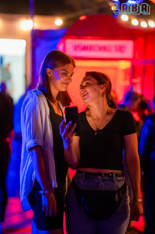 Laba pękała w szwach!