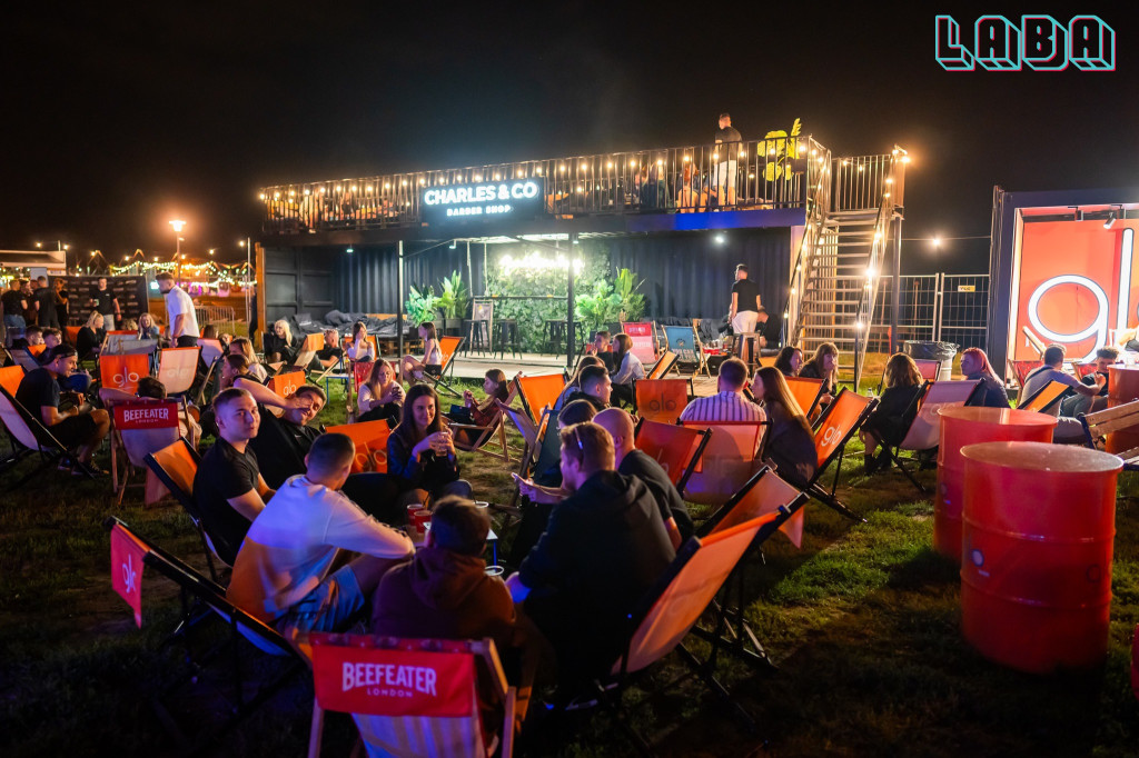 Laba pękała w szwach!