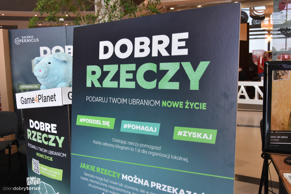 Zbiórka odzieży w Galerii Copernicus