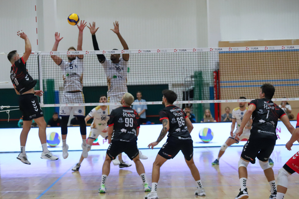 CUK Anioły Toruń 2 : 3 REA BAS Białystok