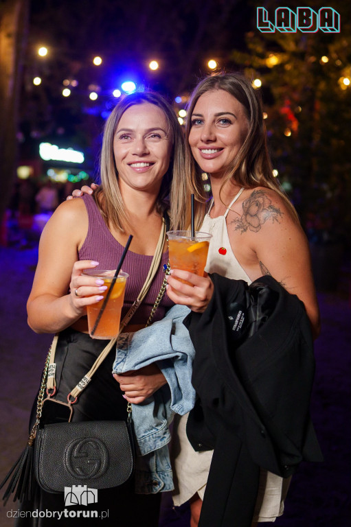 Sobotnia noc w Labie