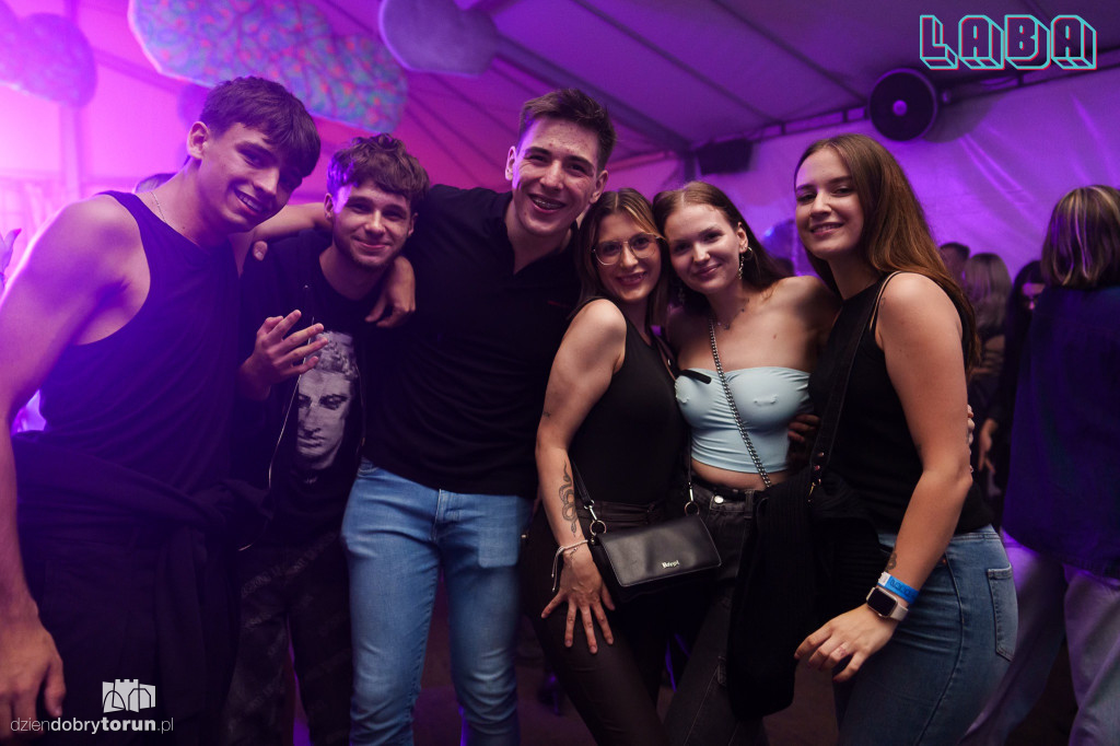 Sobotnia noc w Labie