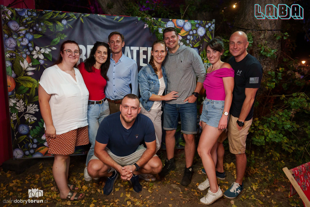 Sobotnia noc w Labie