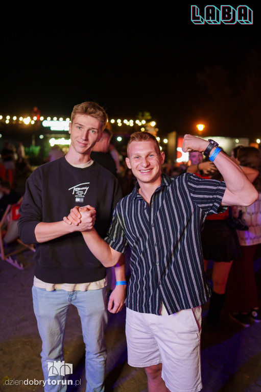 Sobotnia noc w Labie