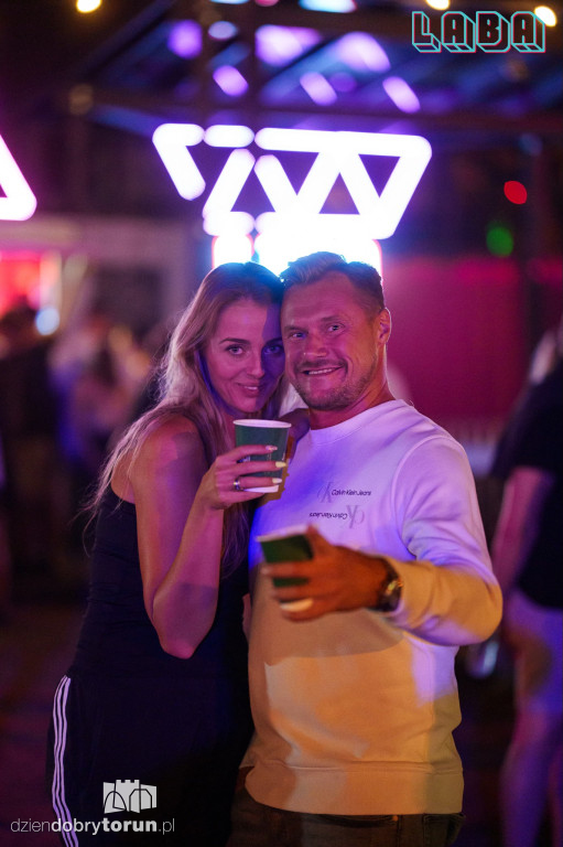 Sobotnia noc w Labie