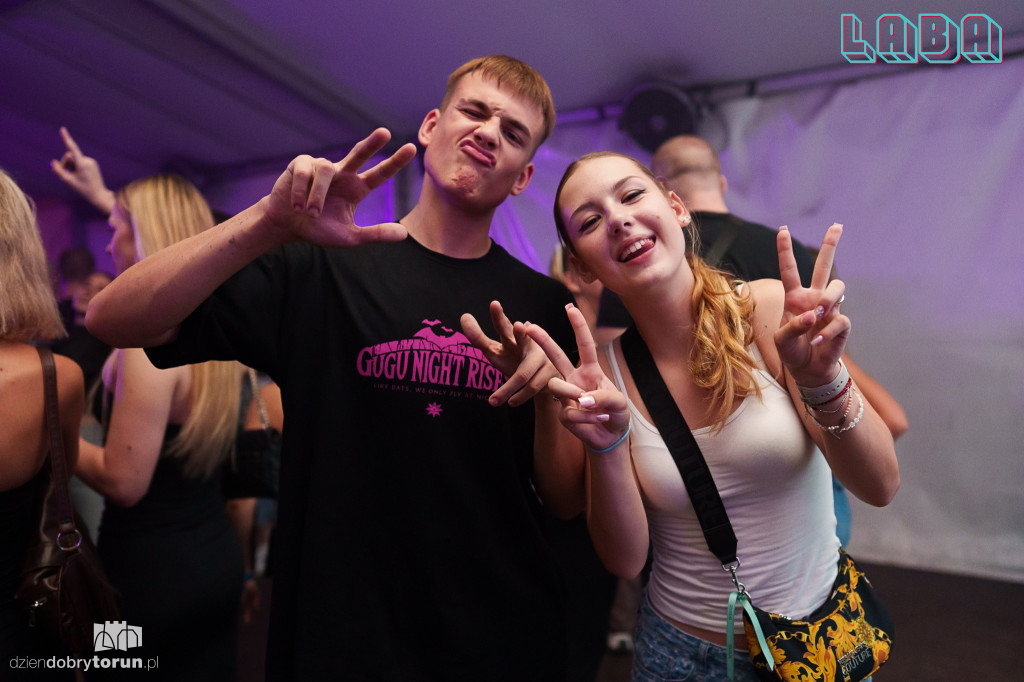 Sobotnia noc w Labie