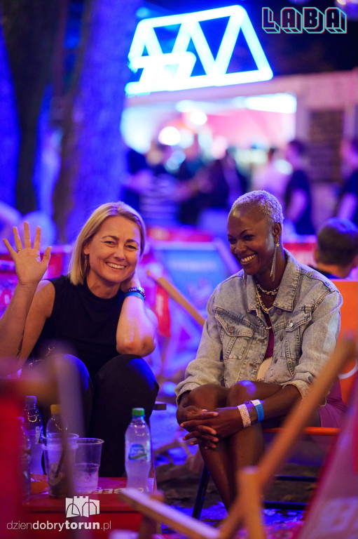 Sobotnia noc w Labie