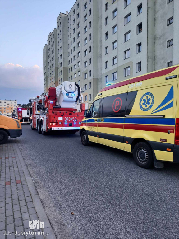 Mnóstwo służb przy Raszei w Toruniu