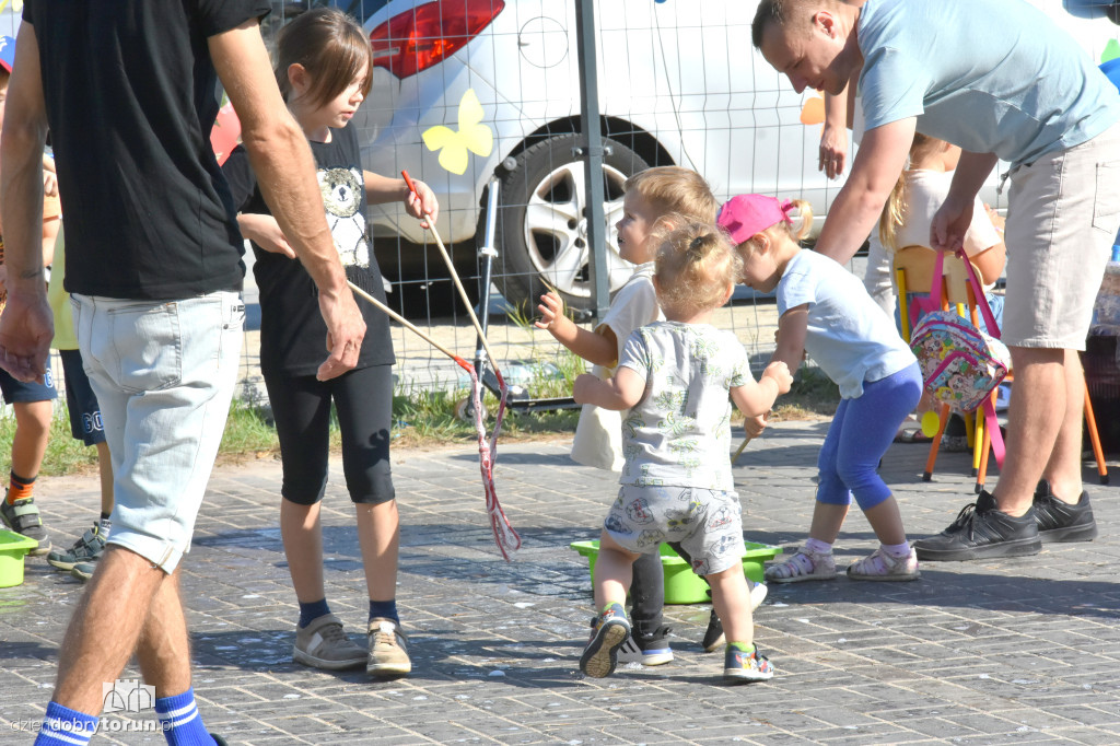 Piknik rodzinny na osiedlu JAR