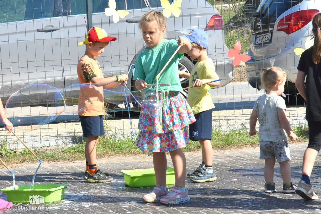 Piknik rodzinny na osiedlu JAR