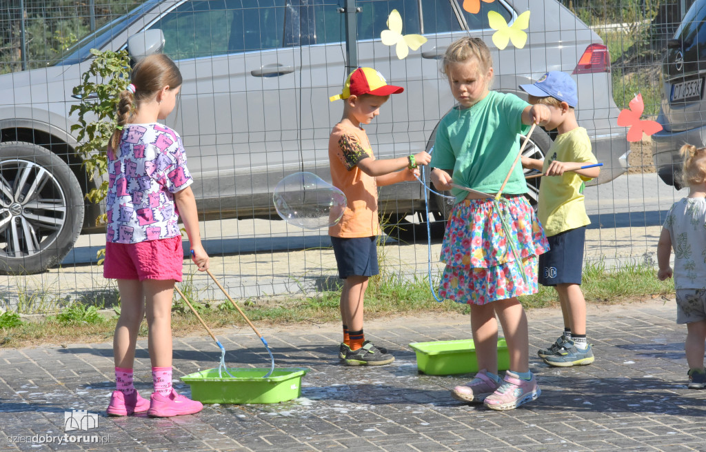 Piknik rodzinny na osiedlu JAR