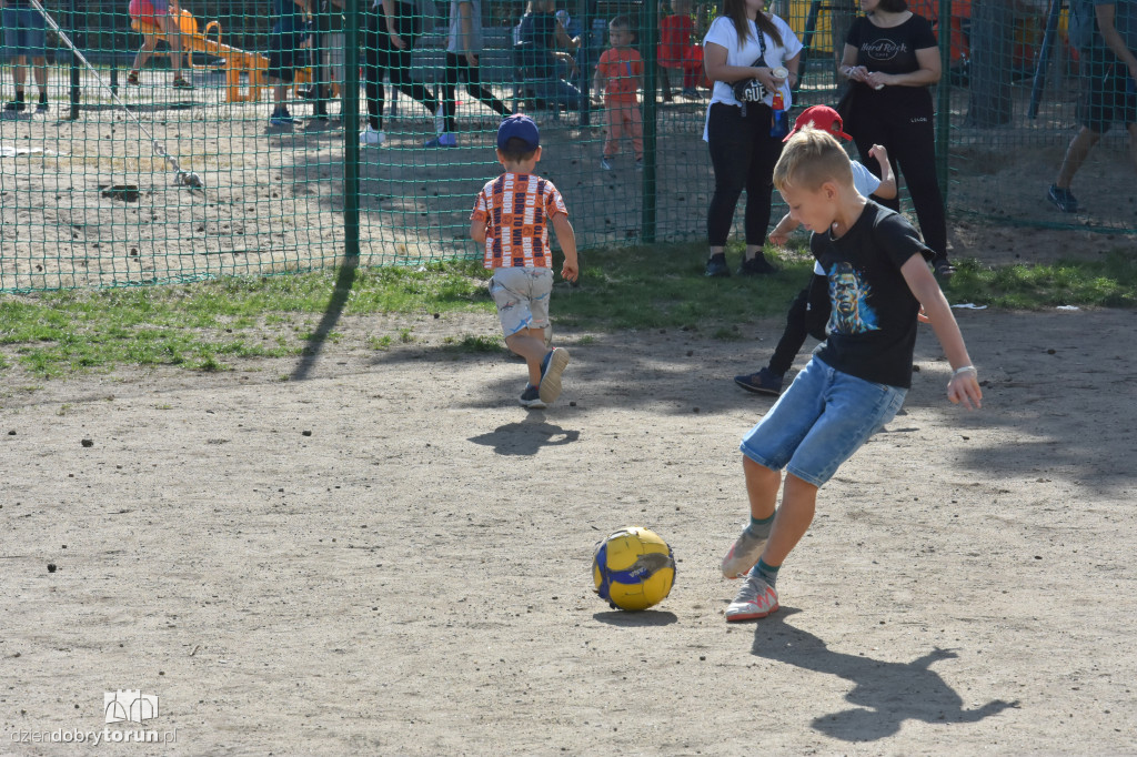 Piknik rodzinny na osiedlu JAR