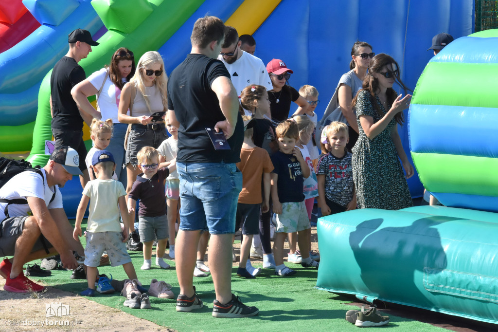 Piknik rodzinny na osiedlu JAR