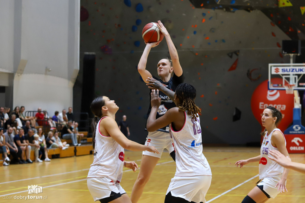 Energa Polski Cukier Toruń 77:55 KS Basket 25 Bydgoszcz