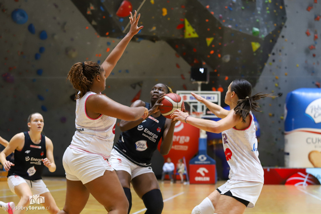 Energa Polski Cukier Toruń 77:55 KS Basket 25 Bydgoszcz