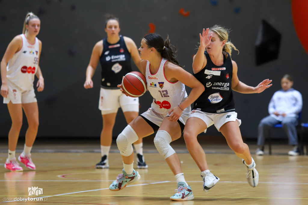 Energa Polski Cukier Toruń 77:55 KS Basket 25 Bydgoszcz