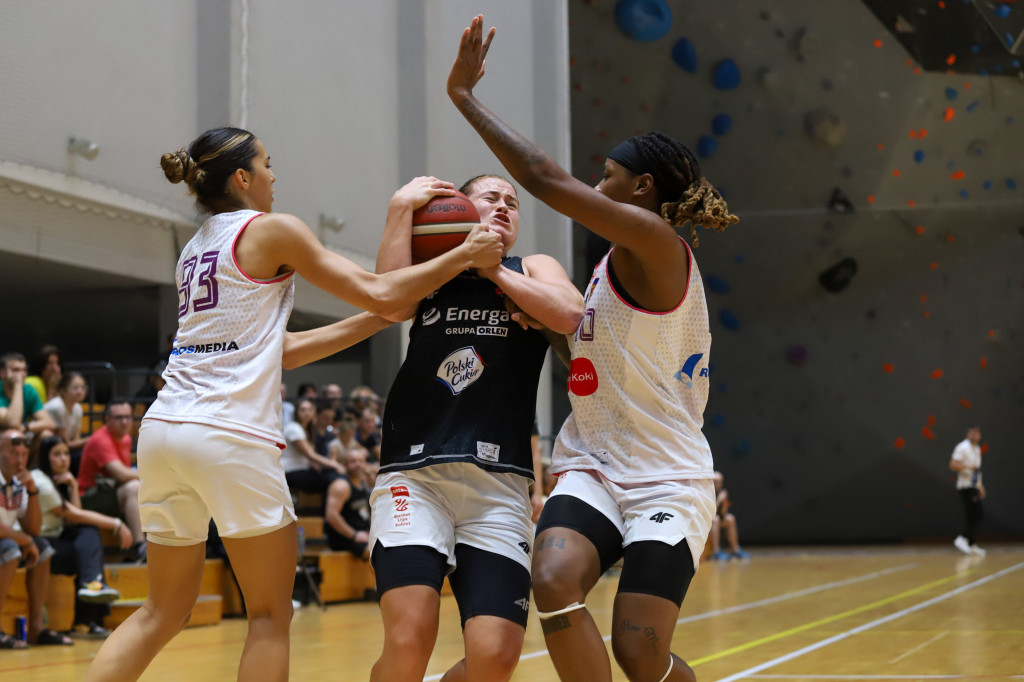 Energa Polski Cukier Toruń 77:55 KS Basket 25 Bydgoszcz