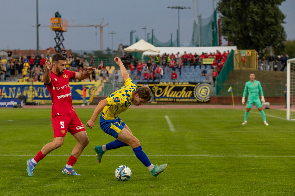 Elana Toruń 1 : 3 Widzew Łódź