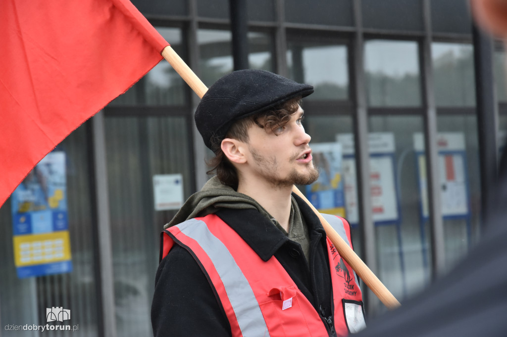 Protest pod rektoratem UMK