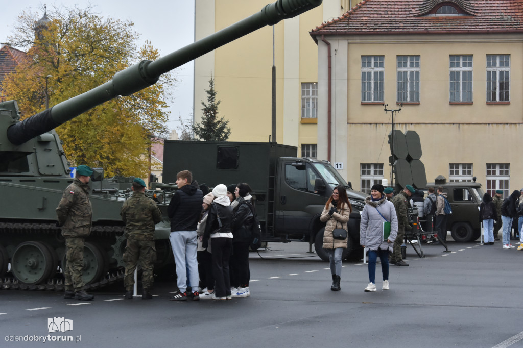 Dzień Otwartych Koszar w CSAiU