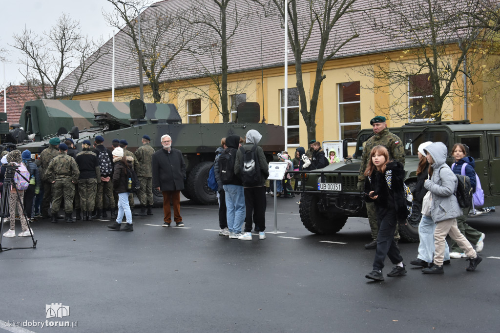 Dzień Otwartych Koszar w CSAiU