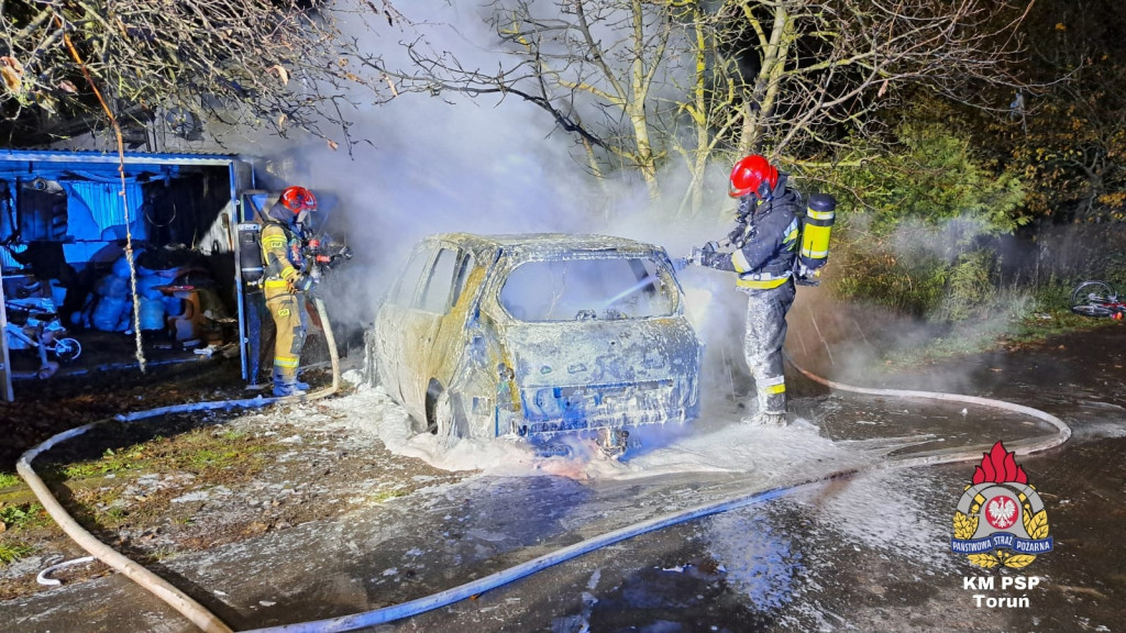 Auto zapaliło się w garażu!