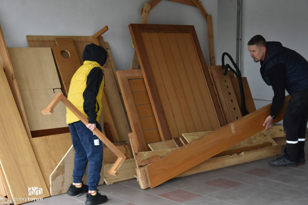 Ogromne organy dotarły do Torunia