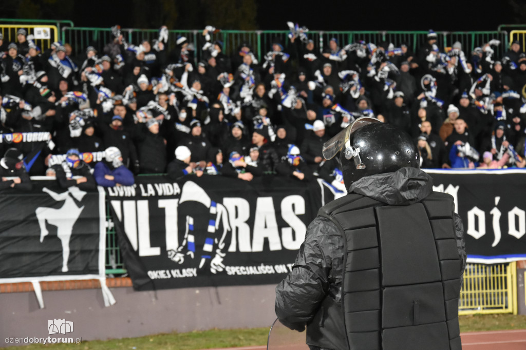 Policja na meczu Elany z Zawiszą