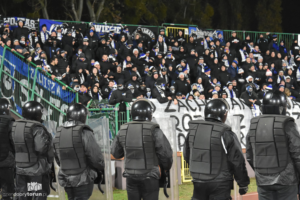 Policja na meczu Elany z Zawiszą