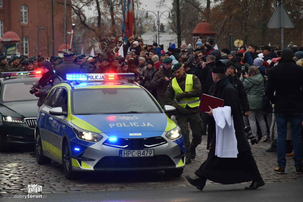 Pochód patriotyczny na 11 listopada w Toruniu