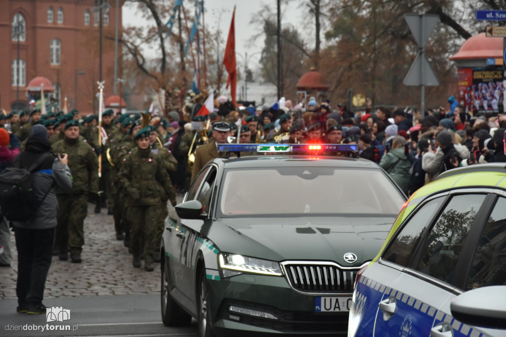 Pochód patriotyczny na 11 listopada w Toruniu