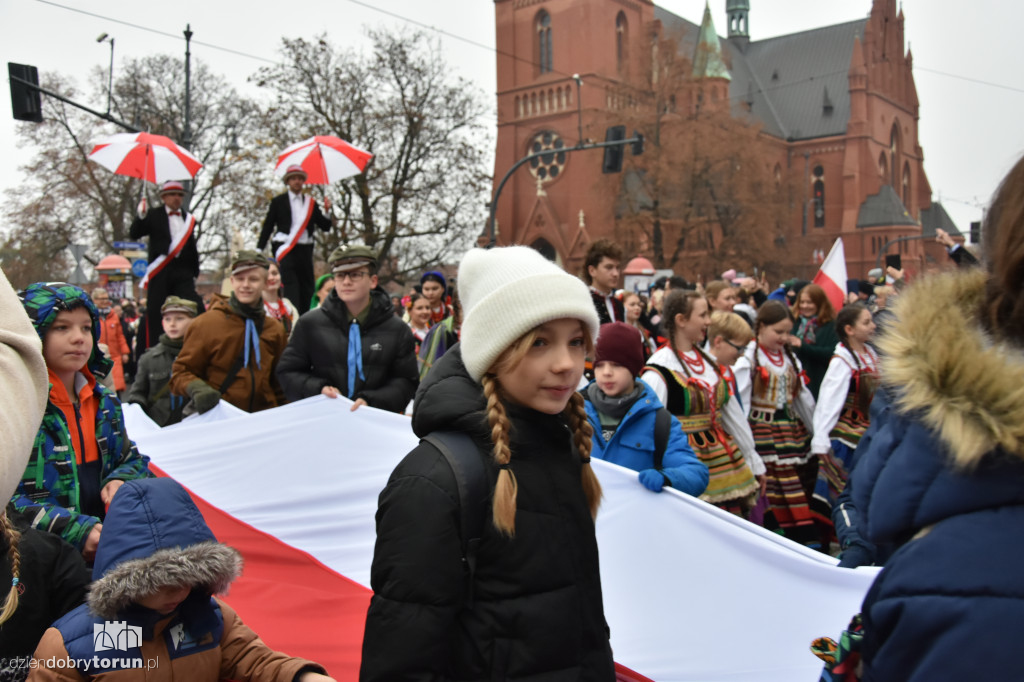 Pochód patriotyczny na 11 listopada w Toruniu