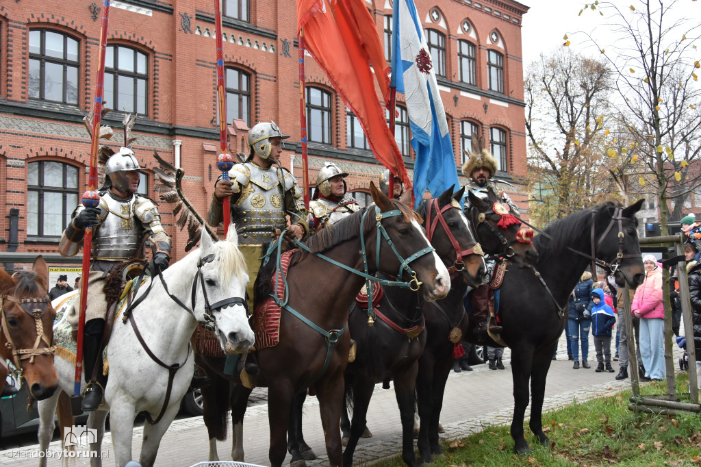 Torunianie tłumnie uczcili 11 listopada