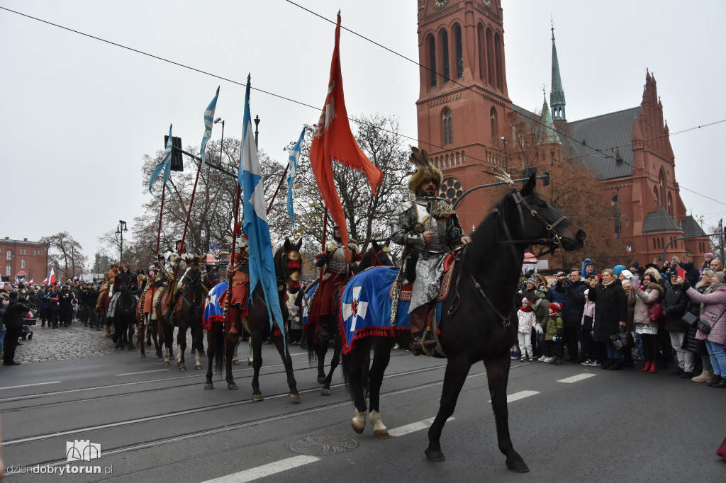 Pochód patriotyczny na 11 listopada w Toruniu