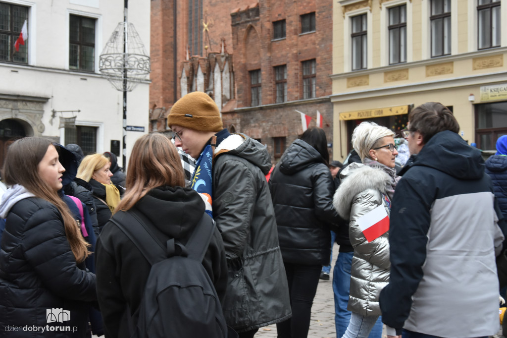 Piknik historyczny na Rynku Staromiejskim