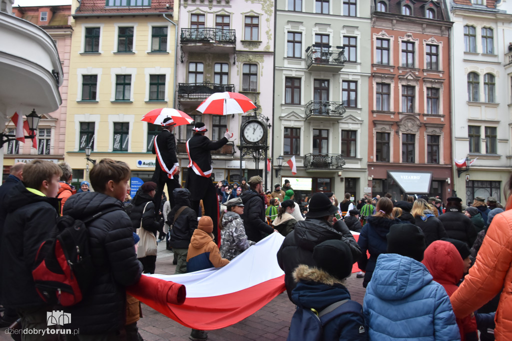 Pochód patriotyczny na 11 listopada w Toruniu