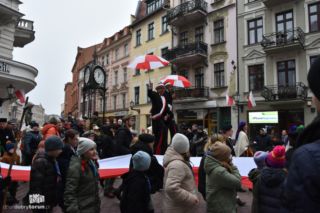 Pochód patriotyczny na 11 listopada w Toruniu