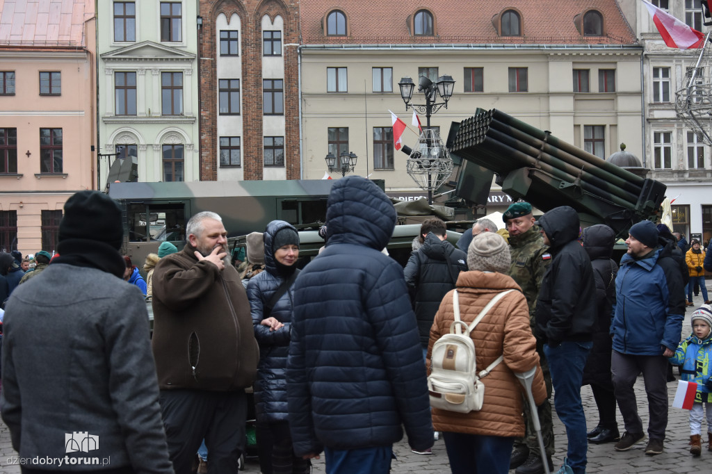 Piknik historyczny na Rynku Staromiejskim