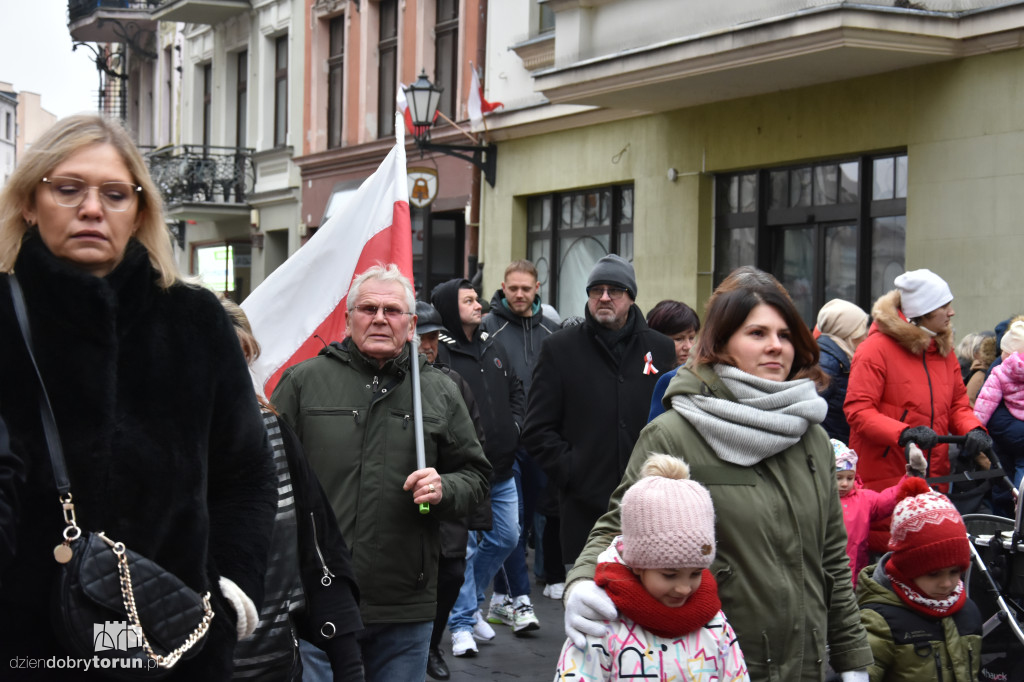 Pochód patriotyczny na 11 listopada w Toruniu