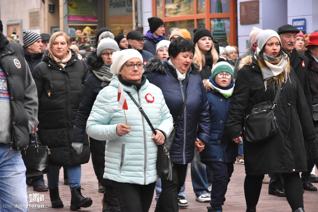 Pochód patriotyczny na 11 listopada w Toruniu