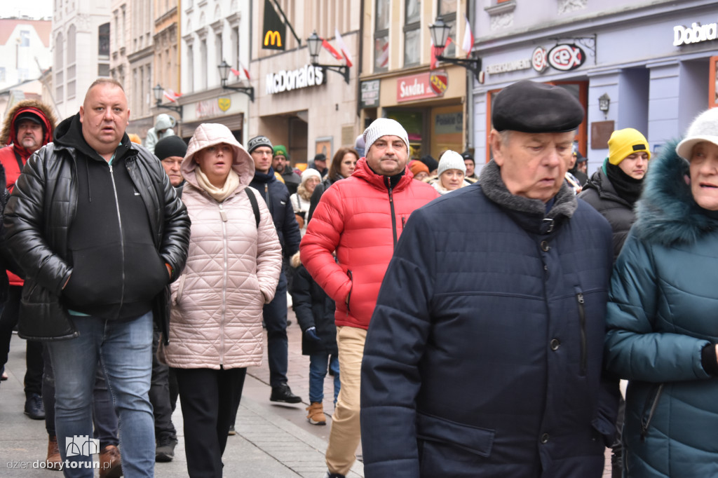 Pochód patriotyczny na 11 listopada w Toruniu