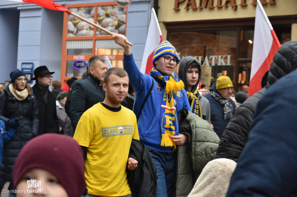 Pochód patriotyczny na 11 listopada w Toruniu