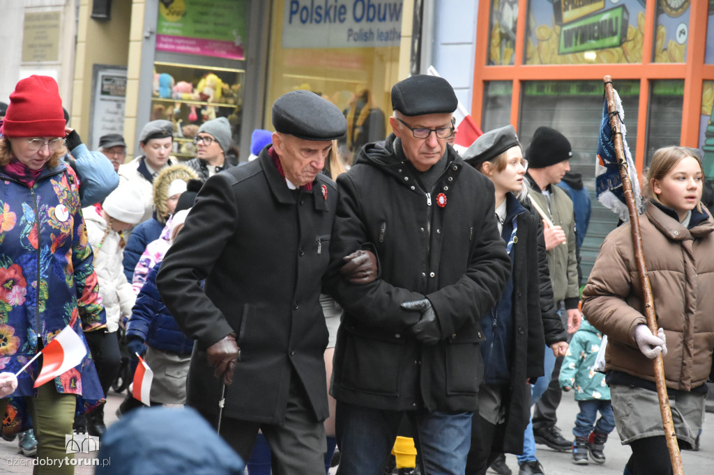 Pochód patriotyczny na 11 listopada w Toruniu