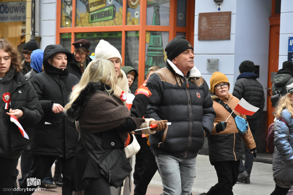 Pochód patriotyczny na 11 listopada w Toruniu