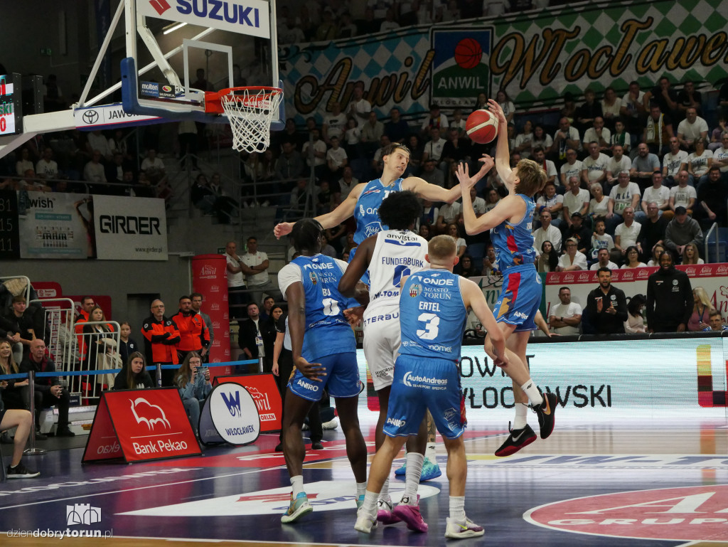 Anwil Włocławek vs Twarde Pierniki 83:66