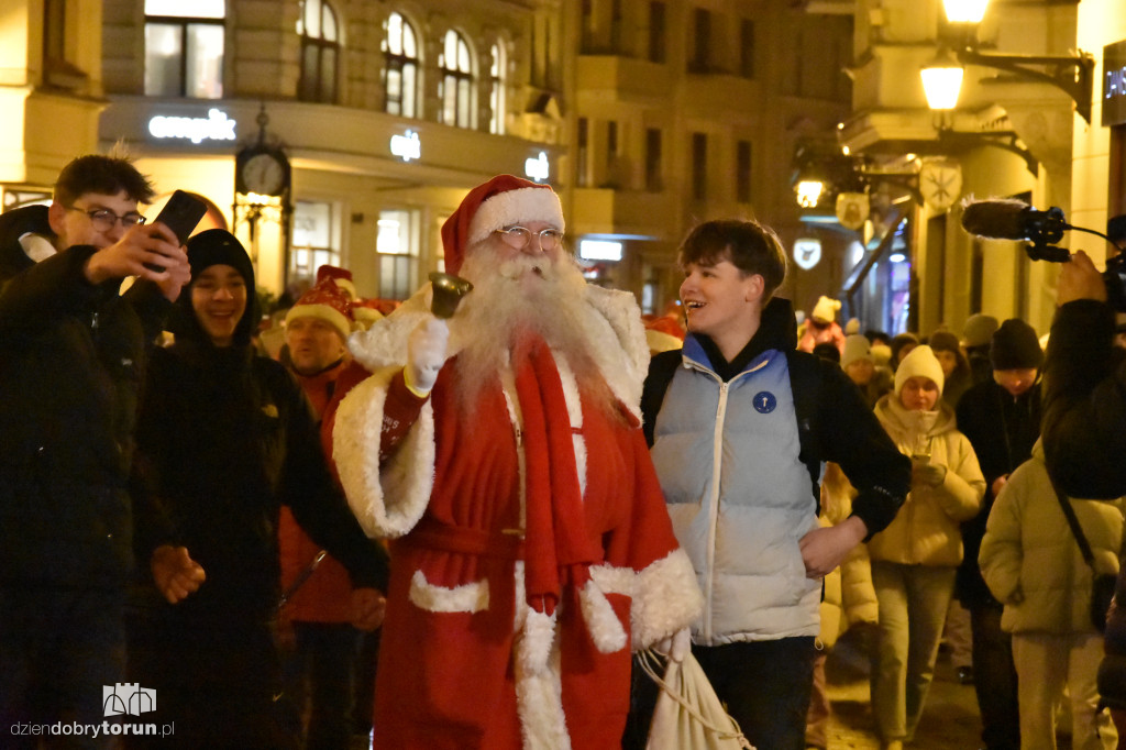 Mikołajowa parada w Toruniu