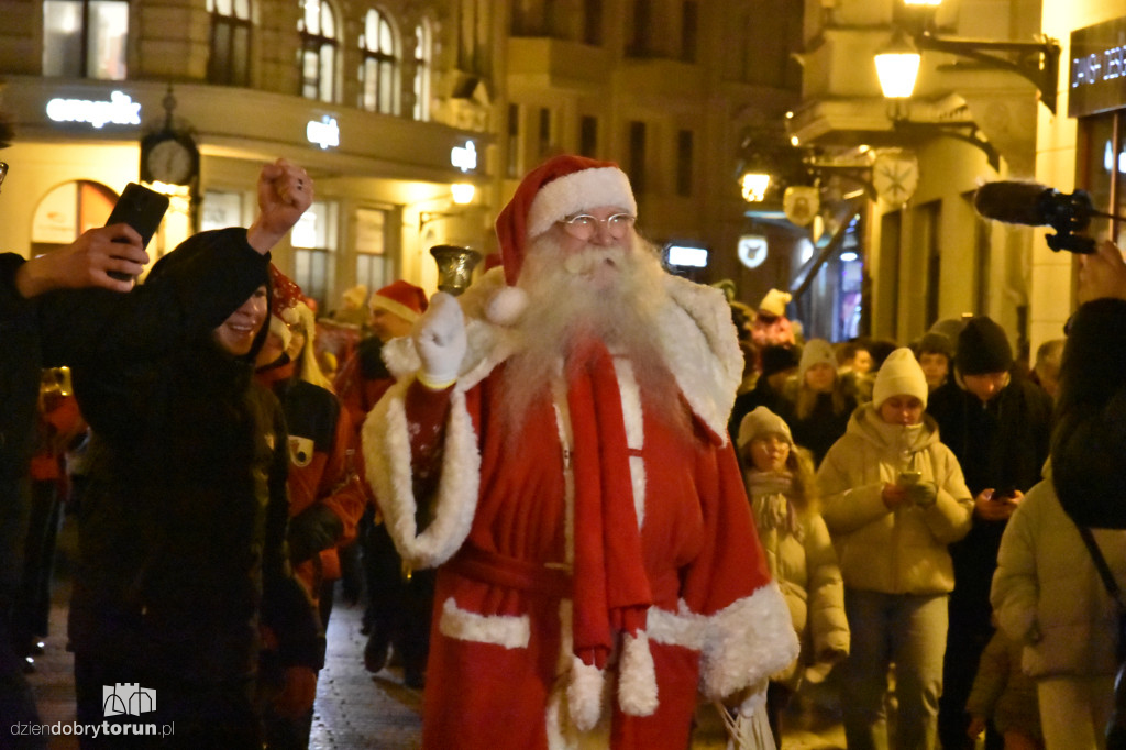 Mikołajowa parada w Toruniu